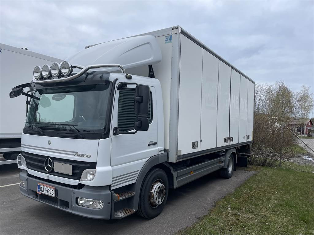 Mercedes-Benz ATEGO 1524L/42 - Box truck: picture 1 Mercedes-Benz ATEGO 1524L/42 - Box truck: picture 1