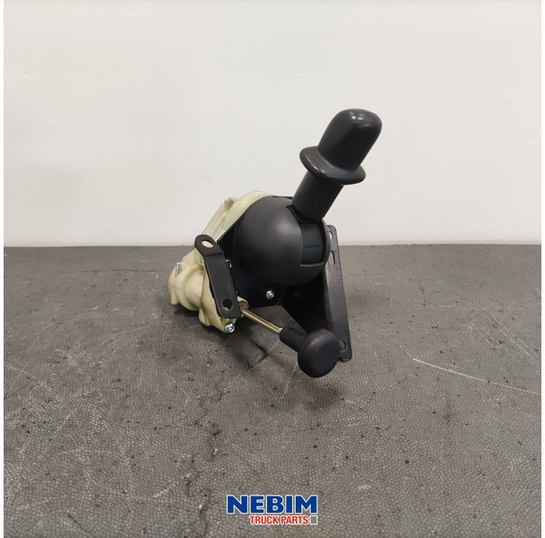 Volvo Volvo - 20367533 - Handremventiel - Spare parts for Truck: picture 1 Volvo Volvo - 20367533 - Handremventiel - Spare parts for Truck: picture 1
