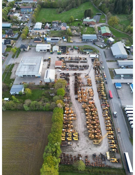 Volvo (99000453) 0.40 m Tieflöffel / bucket MS 01 - Attachment for Construction machinery: picture 2 Volvo (99000453) 0.40 m Tieflöffel / bucket MS 01 - Attachment for Construction machinery: picture 2