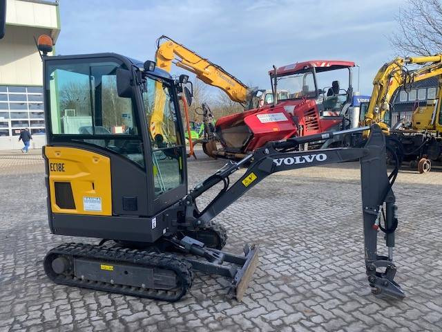 Volvo EC 18 E MIETE / RENTAL (12001764) - Mini excavator: picture 5 Volvo EC 18 E MIETE / RENTAL (12001764) - Mini excavator: picture 5