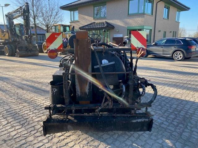 Weiro TM 800 SH (12005228) - Asphalt distributor: picture 3 Weiro TM 800 SH (12005228) - Asphalt distributor: picture 3