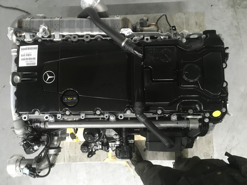 Mercedes-Benz OM935.915 NEW - Construction machinery: picture 5 Mercedes-Benz OM935.915 NEW - Construction machinery: picture 5