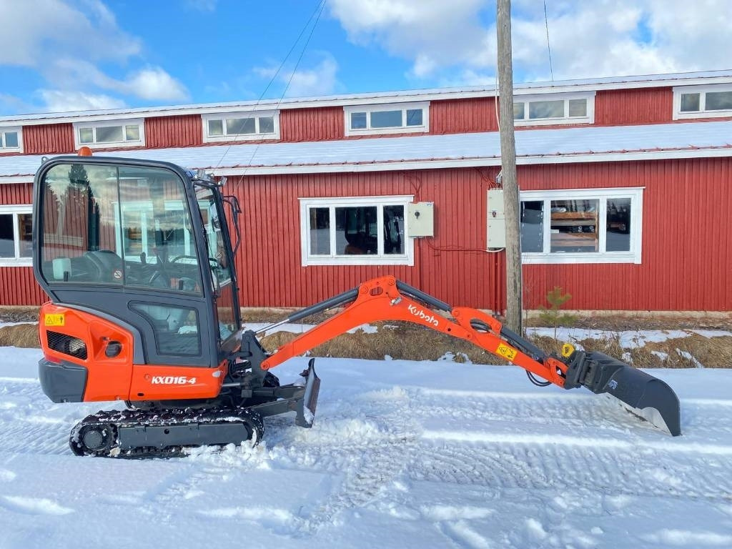 Mini excavator Kubota KX016-4: picture 6