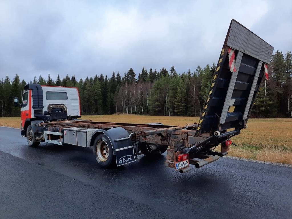 Volvo FM12 - Container transporter/ Swap body truck: picture 4 Volvo FM12 - Container transporter/ Swap body truck: picture 4