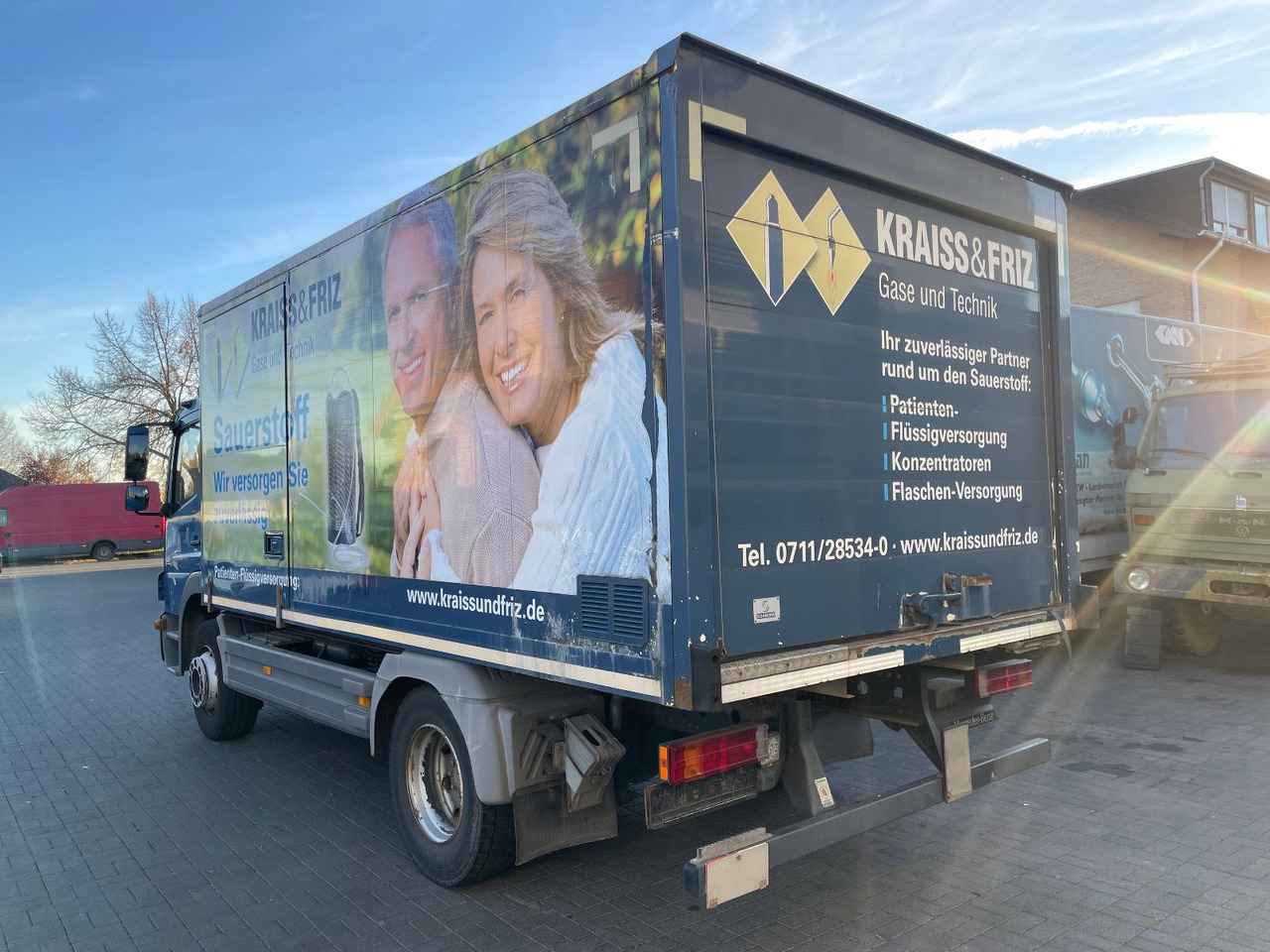 Mercedes-Benz Atego 2 6-Zyl. 4x2 1224 Klima, Radstand: 3.56m. - Box truck: picture 2 Mercedes-Benz Atego 2 6-Zyl. 4x2 1224 Klima, Radstand: 3.56m. - Box truck: picture 2