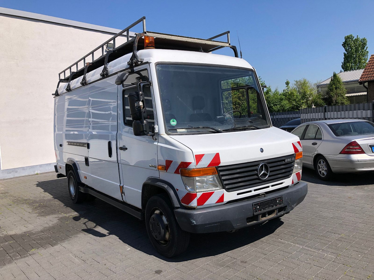 Mercedes-Benz Vario 816 - Panel van: picture 3 Mercedes-Benz Vario 816 - Panel van: picture 3