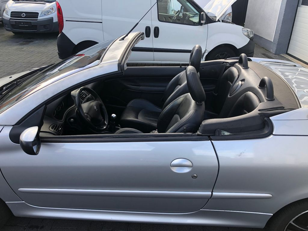 Peugeot 206 Cabriolet CC Platinum - Car: picture 2 Peugeot 206 Cabriolet CC Platinum - Car: picture 2
