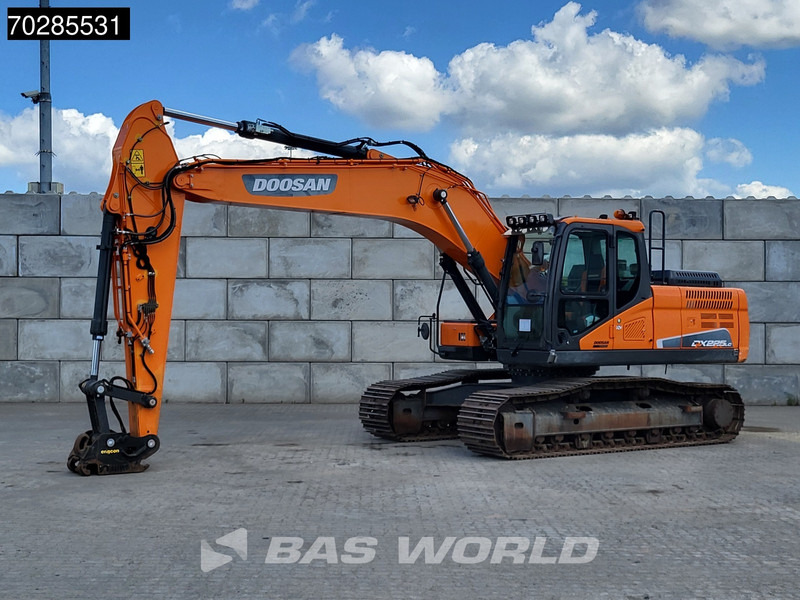 Doosan DX225 LC-5 3 BUCKETS - Crawler excavator: picture 2 Doosan DX225 LC-5 3 BUCKETS - Crawler excavator: picture 2
