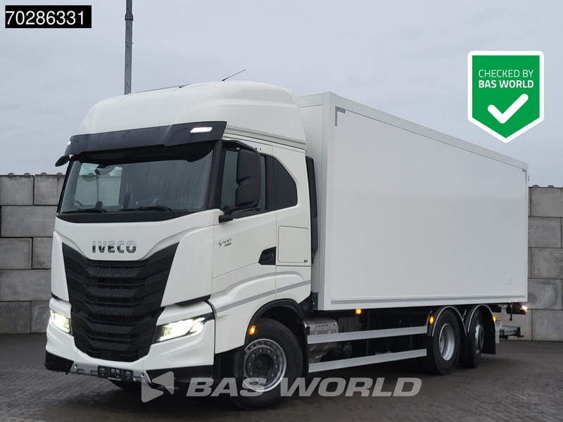 Iveco S-Way 490 6X2 2000kg Ladebordwand Lift/Steering Axle Automatic Navi ACC Euro 6 - Box truck: picture 1 Iveco S-Way 490 6X2 2000kg Ladebordwand Lift/Steering Axle Automatic Navi ACC Euro 6 - Box truck: picture 1