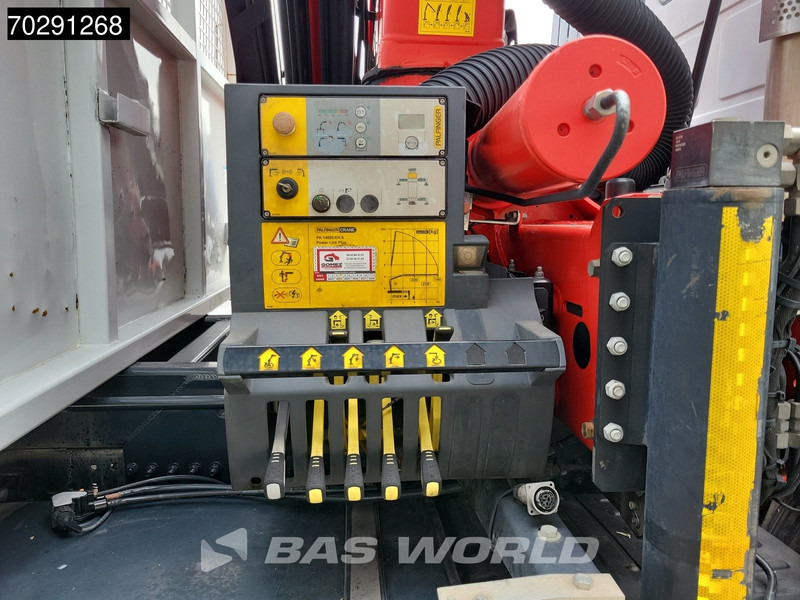 Dropside/ Flatbed truck, Crane truck Iveco Trakker 310 4X2 Palfinger PK14002 EH Crane Kran Rotator Steelsuspension Big-Axle Manual Euro 6: picture 16 Dropside/ Flatbed truck, Crane truck Iveco Trakker 310 4X2 Palfinger PK14002 EH Crane Kran Rotator Steelsuspension Big-Axle Manual Euro 6: picture 16