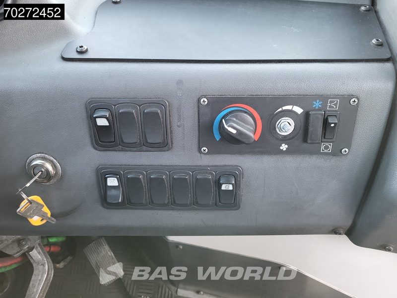 Terminal tractor Kalmar T2 T2 4X2 Euro 6: picture 18