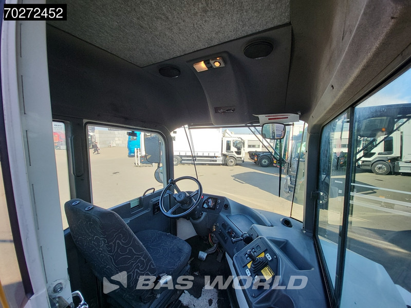 Terminal tractor Kalmar T2 T2 4X2 Euro 6: picture 19