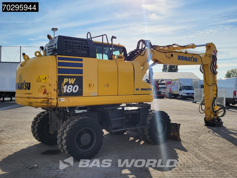 Komatsu PW180 -11 - Wheel excavator: picture 5 Komatsu PW180 -11 - Wheel excavator: picture 5
