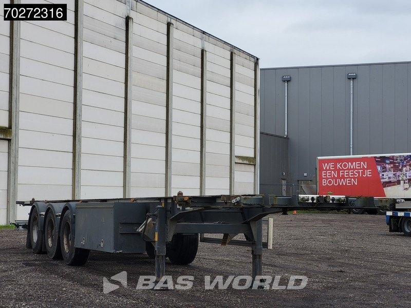 LAG O-3-CC 3 axles Liftachse 30ft 40ft - Container transporter/ Swap body semi-trailer: picture 3 LAG O-3-CC 3 axles Liftachse 30ft 40ft - Container transporter/ Swap body semi-trailer: picture 3