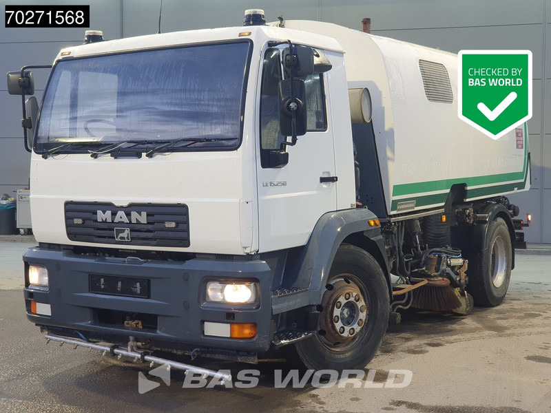 Road sweeper MAN LE 15.250 4X2 Eurovoirie Sweeper Manual Steelsuspension Euro 3: picture 1