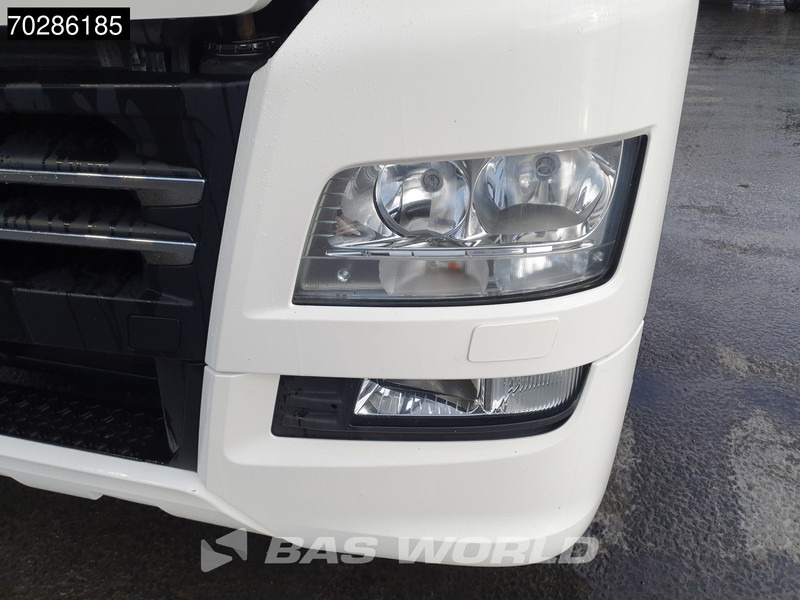Container transporter/ Swap body truck MAN TGX 26.470 6X2 BDF Lift-Axle ACC XXL Retarder Navi Euro 6: picture 16