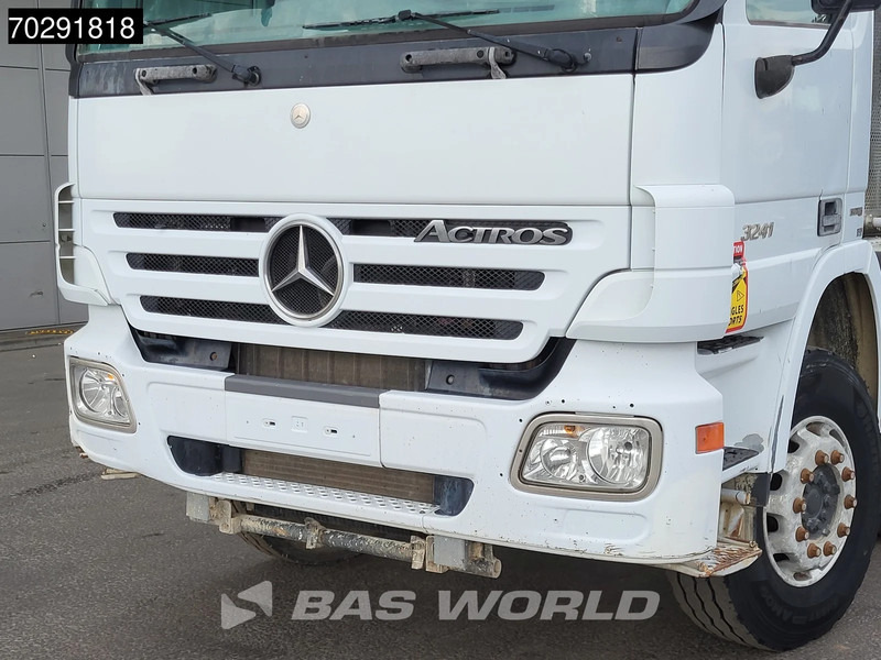 Concrete mixer truck Mercedes-Benz Actros 3241 8X4 9m3 Stetter Steelsuspension 3-Pedals Retarder Euro 4: picture 8 Concrete mixer truck Mercedes-Benz Actros 3241 8X4 9m3 Stetter Steelsuspension 3-Pedals Retarder Euro 4: picture 8