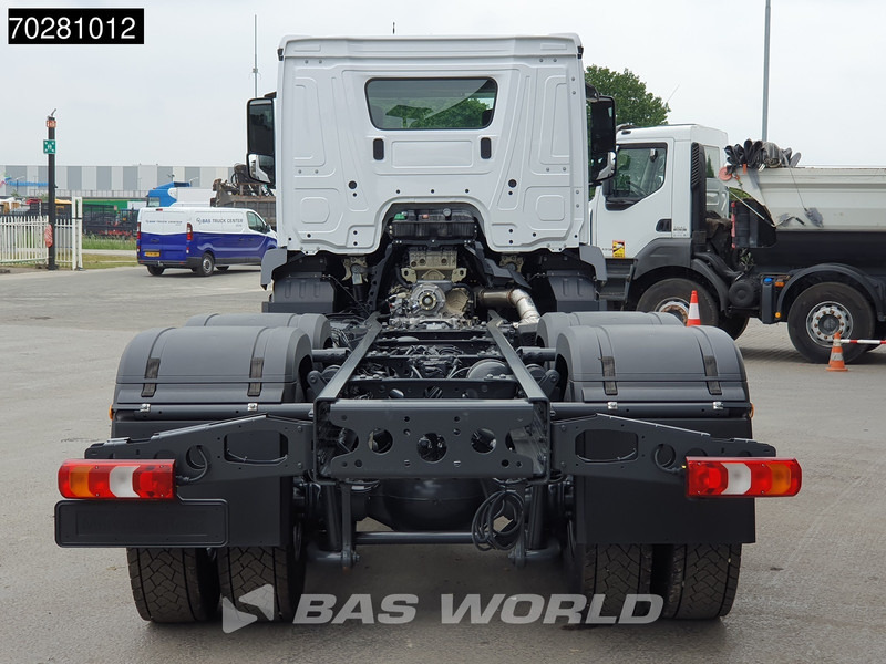 New Cab chassis truck Mercedes-Benz Arocs 2636 6X4 NEW chassis Flange PTO Big-Axle Steelsuspension Euro 6: picture 10