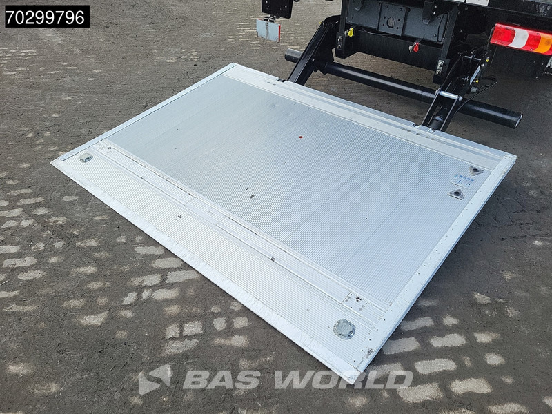 Box truck Mercedes-Benz Atego 818 4X2 8tonner Automatic 1000kg Ladebordwand Euro 6: picture 18