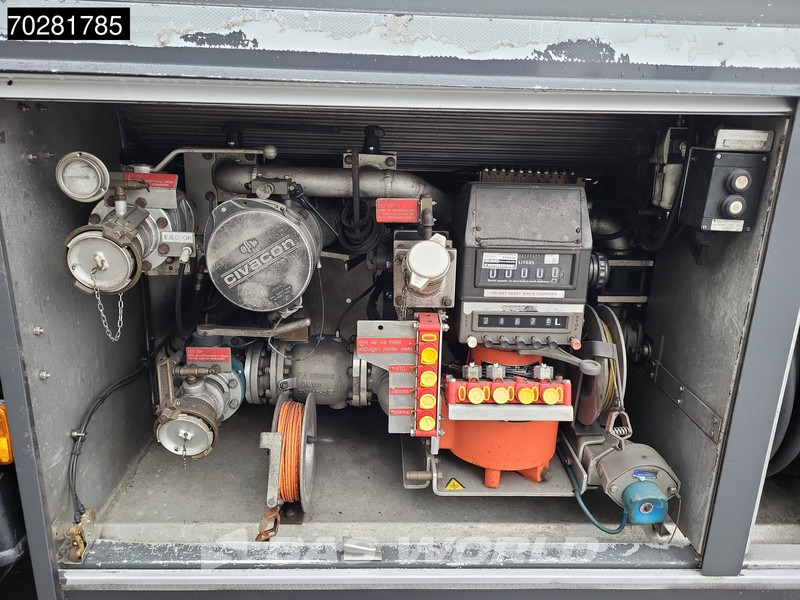 Tank truck for transportation of fuel Scania P230 4X2 NL-Truck 3 compartments 16.300 Ltr ADR 3-Pedals Euro 5: picture 19