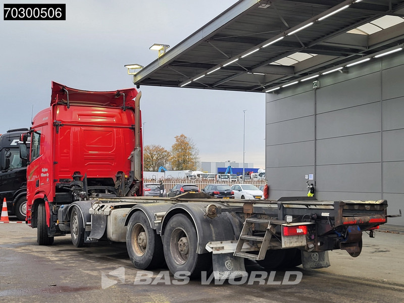 Scania R650 R 8X4 8x4 chassis Retarder Big-Axle semi Automatic Euro 6 - Cab chassis truck: picture 2 Scania R650 R 8X4 8x4 chassis Retarder Big-Axle semi Automatic Euro 6 - Cab chassis truck: picture 2