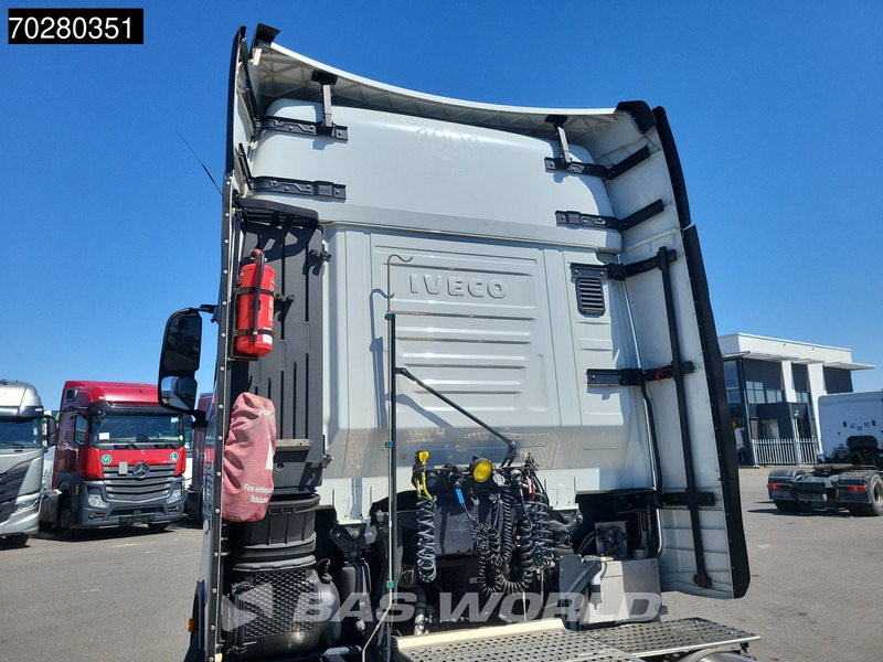 Tractor unit Iveco S-Way 460 4X2 LNG Retarder 2x Tanks Standklima LED Navi: picture 14