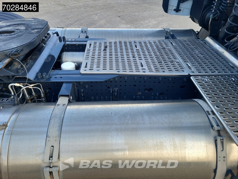 Tractor unit Iveco S-Way 460 S-Way 4X2 Retarder 2x LNG Tanks Navi ACC Alcoa's: picture 10