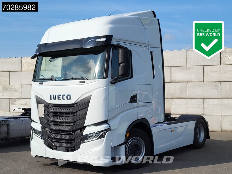 Iveco S-Way 490 4X2 Retarder Standklima 2xTanks Navi ACC LED Euro 6 - Tractor unit: picture 1 Iveco S-Way 490 4X2 Retarder Standklima 2xTanks Navi ACC LED Euro 6 - Tractor unit: picture 1