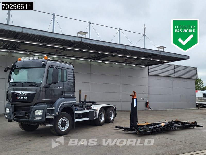 MAN TGS 33.510 TGS 6X6 Tractorhead + hooklift 20t AJK 5th wheel Wechselsystem Retarder Automatic - Tractor unit: picture 1 MAN TGS 33.510 TGS 6X6 Tractorhead + hooklift 20t AJK 5th wheel Wechselsystem Retarder Automatic - Tractor unit: picture 1