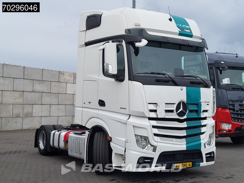 Mercedes-Benz Actros 1842 Actros 4X2 GigaSpace NL-Truck Mega 2xTanks ACC Standklima Euro 6 - Tractor unit: picture 3 Mercedes-Benz Actros 1842 Actros 4X2 GigaSpace NL-Truck Mega 2xTanks ACC Standklima Euro 6 - Tractor unit: picture 3