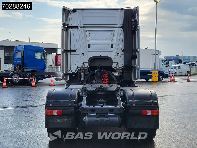Mercedes-Benz Actros 1843 4X2 StreamSpace Euro 6 - Tractor unit: picture 3 Mercedes-Benz Actros 1843 4X2 StreamSpace Euro 6 - Tractor unit: picture 3
