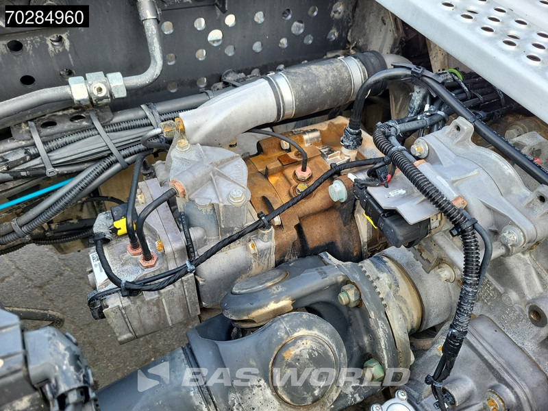 Tractor unit Mercedes-Benz Actros 1845 4X2 ClassicSpace Retarder Euro 6: picture 17