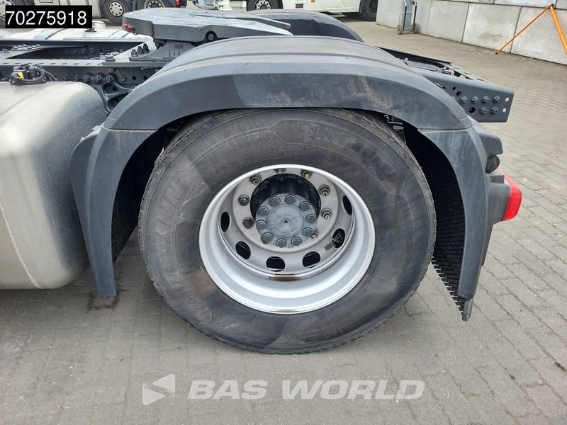 Tractor unit Mercedes-Benz Actros 1851 4X2 BigSpace 2x Tanks: picture 14