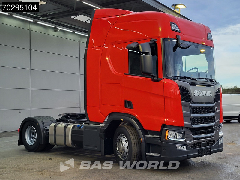 Scania R460 4X2 NEW! Retarder 2xTanks ACC LED Euro 6 - Tractor unit: picture 3 Scania R460 4X2 NEW! Retarder 2xTanks ACC LED Euro 6 - Tractor unit: picture 3