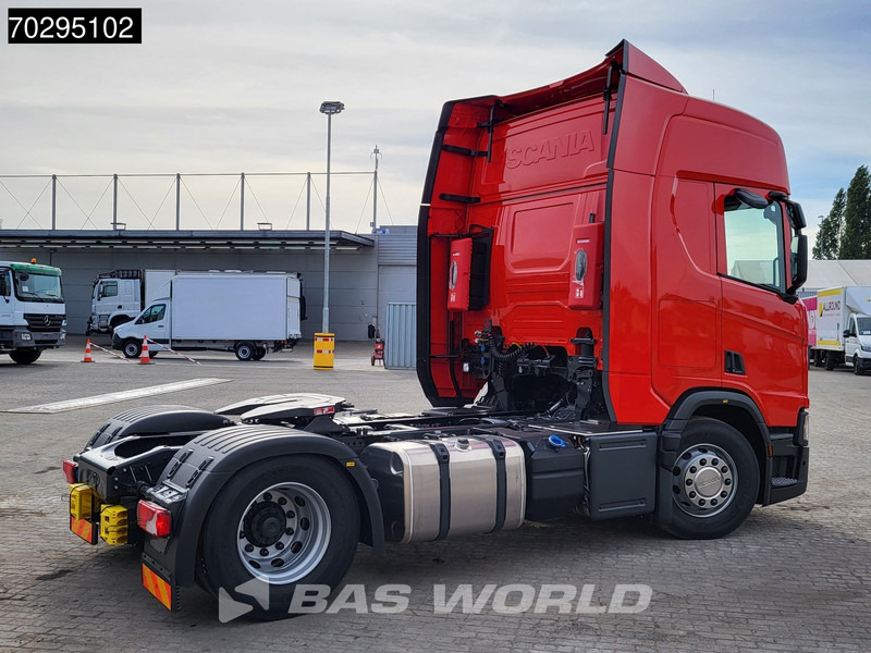Scania R460 4X2 NEW! Retarder 2xTanks ACC LED Euro 6 - Tractor unit: picture 5 Scania R460 4X2 NEW! Retarder 2xTanks ACC LED Euro 6 - Tractor unit: picture 5