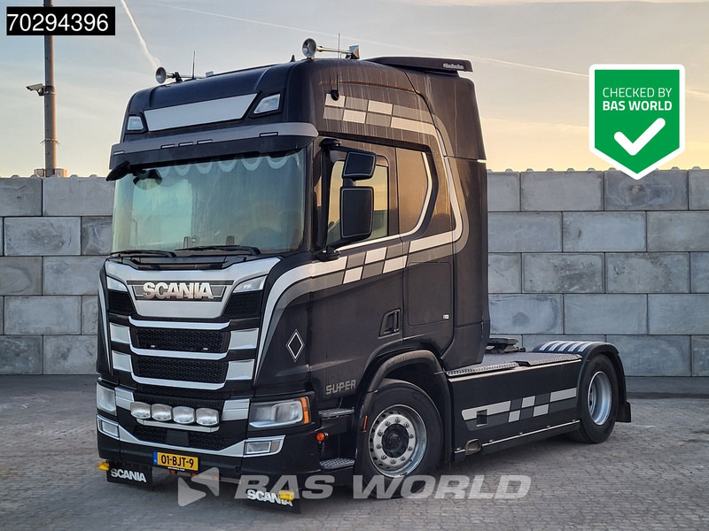 Scania R500 R 4X2 Special Interior! NL-Truck Full-Air Retarder Hydraulik ACC Standklima Navi Euro 6 - Tractor unit: picture 1 Scania R500 R 4X2 Special Interior! NL-Truck Full-Air Retarder Hydraulik ACC Standklima Navi Euro 6 - Tractor unit: picture 1