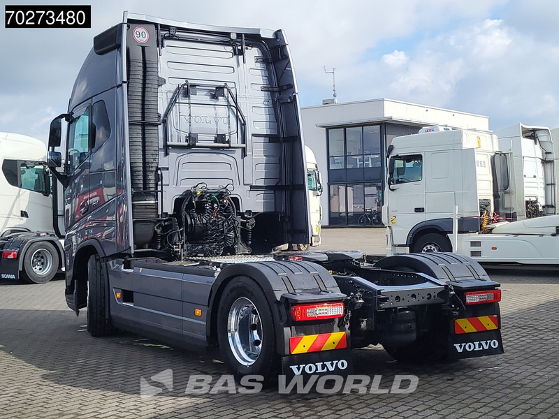 Volvo FH16 750 4X2 2x Tanks Standklima ACC Alcoa's LED - Tractor unit: picture 2 Volvo FH16 750 4X2 2x Tanks Standklima ACC Alcoa's LED - Tractor unit: picture 2