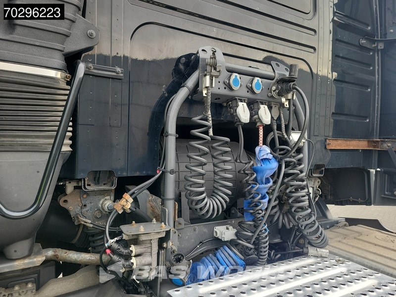 Tractor unit Volvo FM 410 4X2 NL-Truck Full-Air 2x Tanks Euro 6: picture 6