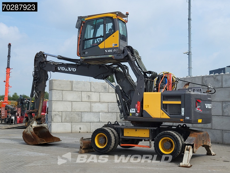 Lease a Volvo EW220 E Volvo EW220 E: picture 5