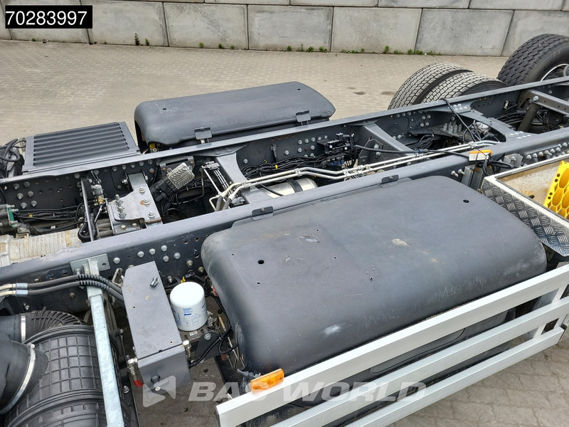 Cab chassis truck Volvo FE 320 FE 6X2 Retarder 2xTanks CNG Euro 6: picture 12