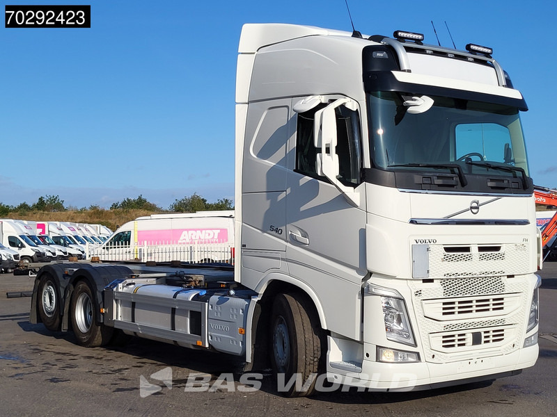 Volvo FH 540 FH 6X2 Retarder Lift-Axle ACC Xenon Euro 6 - Container transporter/ Swap body truck: picture 3 Volvo FH 540 FH 6X2 Retarder Lift-Axle ACC Xenon Euro 6 - Container transporter/ Swap body truck: picture 3