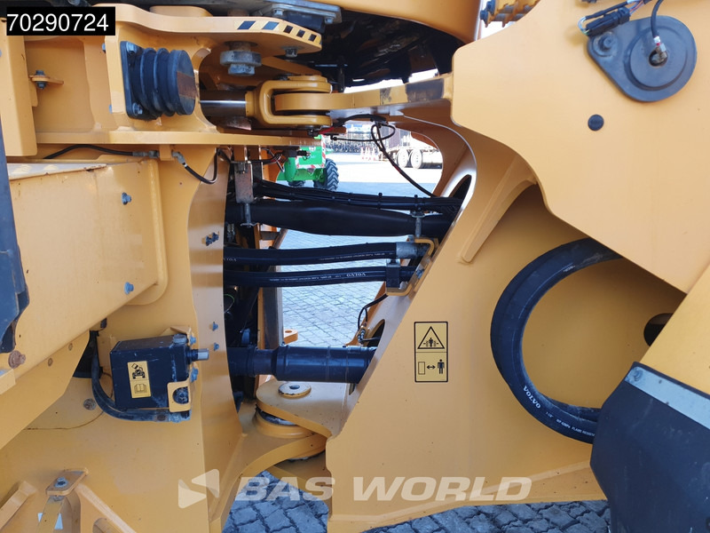 Wheel loader Volvo L180 H CDC: picture 20