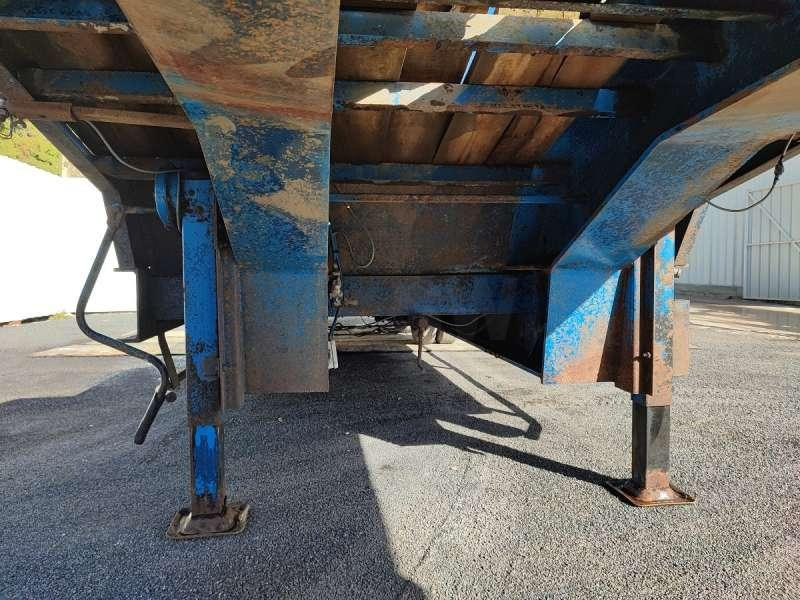 Low loader semi-trailer Actm 3 ESSIEUX: picture 14