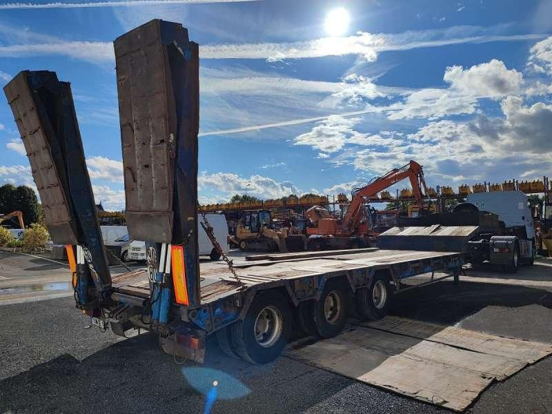 Low loader semi-trailer Actm 3 ESSIEUX: picture 6