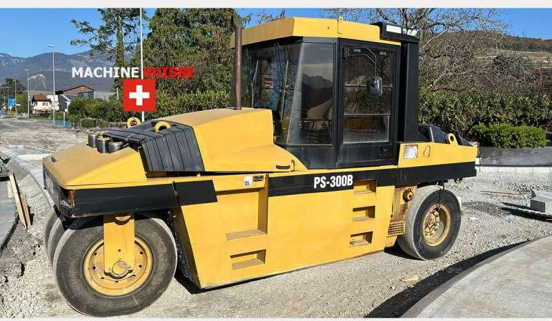 Caterpillar PS300B - Pneumatic roller: picture 1 Caterpillar PS300B - Pneumatic roller: picture 1