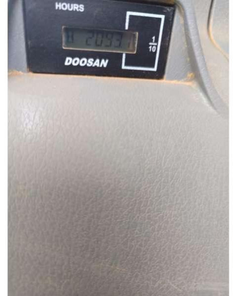 Crawler excavator Doosan DX140LC-5: picture 11