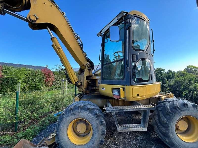 Komatsu PW98MR-6 - Wheel excavator: picture 4 Komatsu PW98MR-6 - Wheel excavator: picture 4