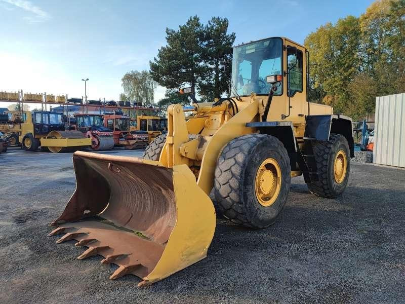 Komatsu WA270-3 - Wheel loader: picture 2 Komatsu WA270-3 - Wheel loader: picture 2