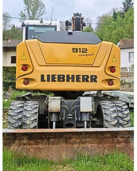 Liebherr A912 COMPACT - Wheel excavator: picture 4 Liebherr A912 COMPACT - Wheel excavator: picture 4
