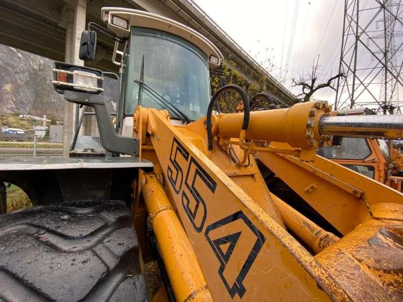 Wheel loader Liebherr L554: picture 11